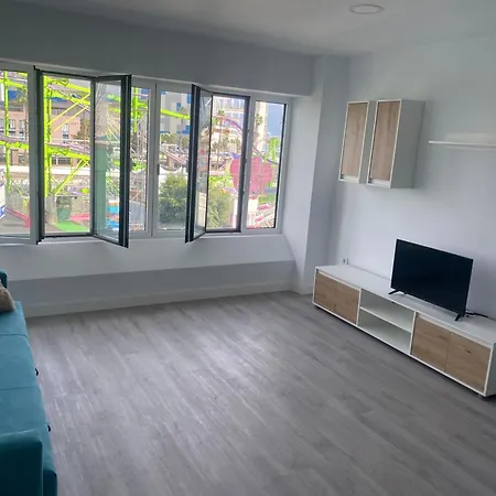 Lucy Lux Apartament *